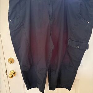 Ellos black plus size seamed Capri